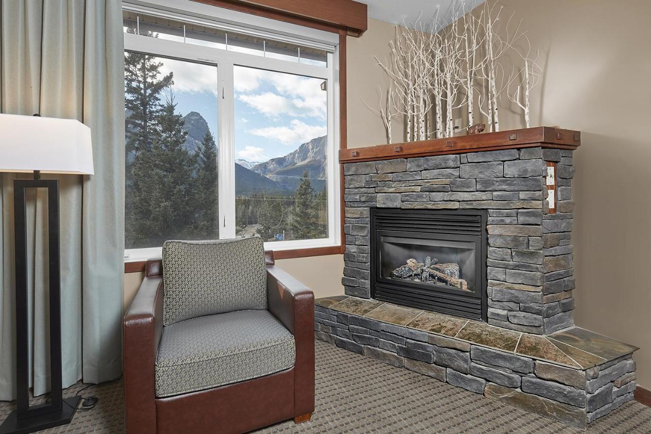 Mountain View Escape With Open Hot Tub, Views!! Villa Canmore Buitenkant foto